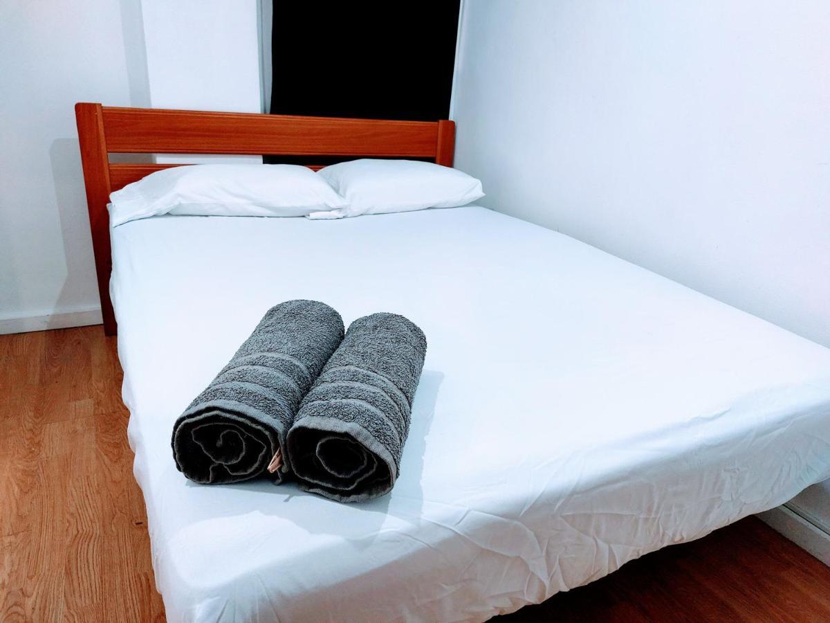 Habitacion Privada Con Cama Doble Valenza Esterno foto